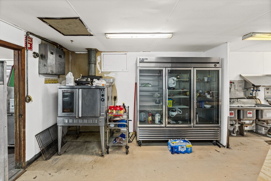 More Photos Of 1162 School St, Percy Restaurant For Sale