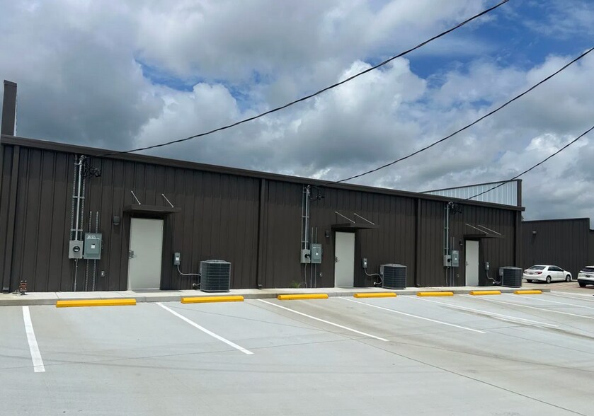 More Photos Of 12242 Shriners Blvd, Biloxi Storefront For Sale