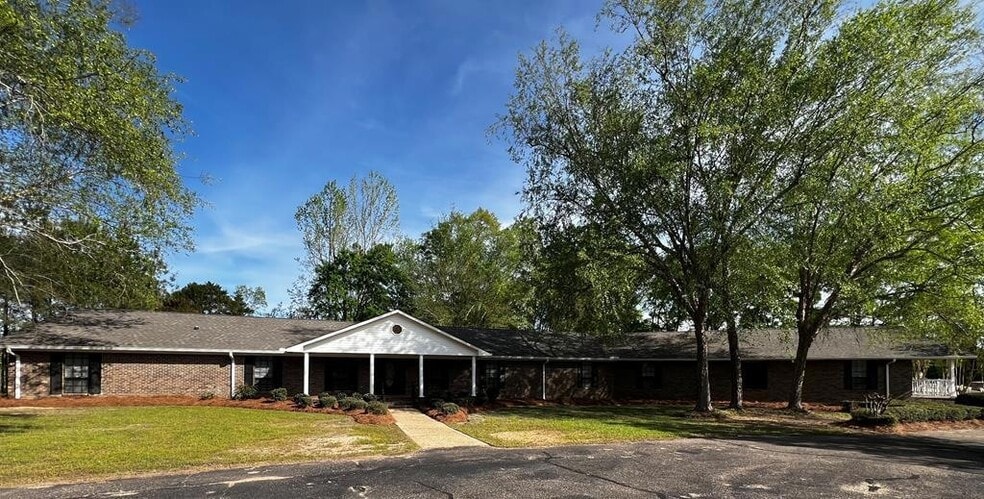 Primary Photo Of 4043 County Road 110, Shubuta Assisted Living For Sale
