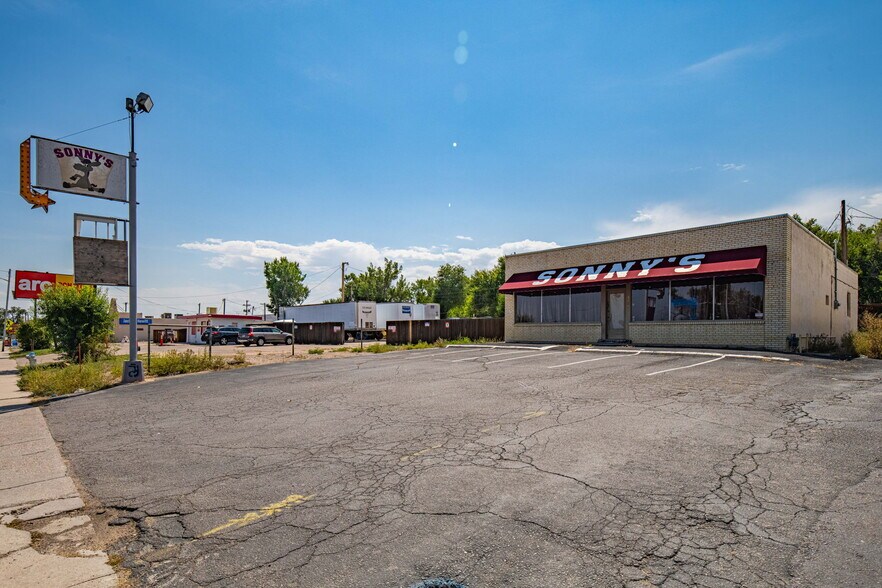 More Photos Of 3029 N Elizabeth St, Pueblo Freestanding For Sale