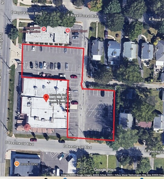 More Photos Of 4784 N High St, Columbus Freestanding For Lease