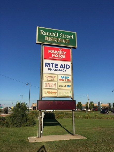 More Photos Of 1151-1181 W Randall St, Coopersville General Retail For Lease