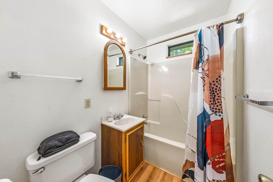 More Photos Of 542 Pacific Ave, Brookings Multifamily For Sale