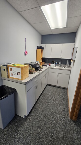 More Photos Of 17236 Harlem Ave, Tinley Park Office For Sale