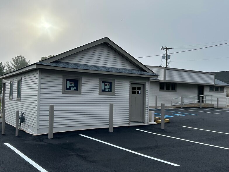 More Photos Of 357 S White Horse Pike, Hammonton Veterinarian Kennel For Lease
