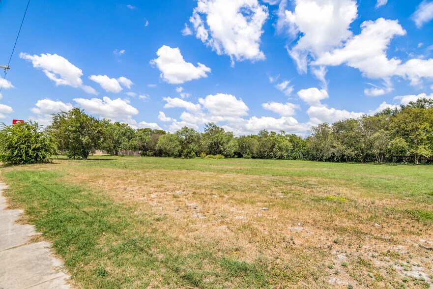 More Photos Of 115 Genevieve Dr, San Antonio Land For Sale