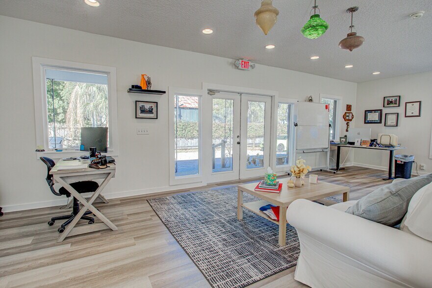 More Photos Of 3 Sebastian Ave, Saint Augustine Freestanding For Lease