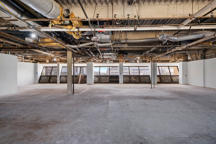 More Photos Of 8737 Beverly Blvd, West Hollywood Medical For Sale