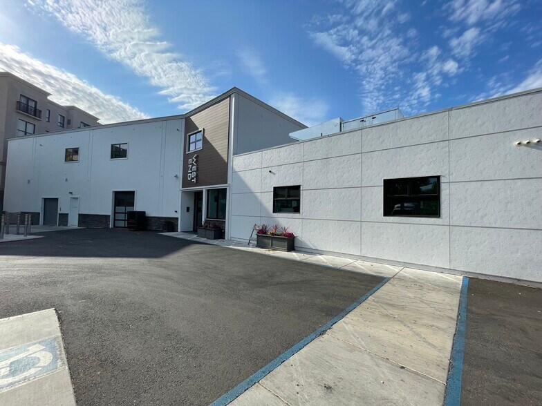 More Photos Of 1500 1st St, Napa Storefront Retail Office For Lease