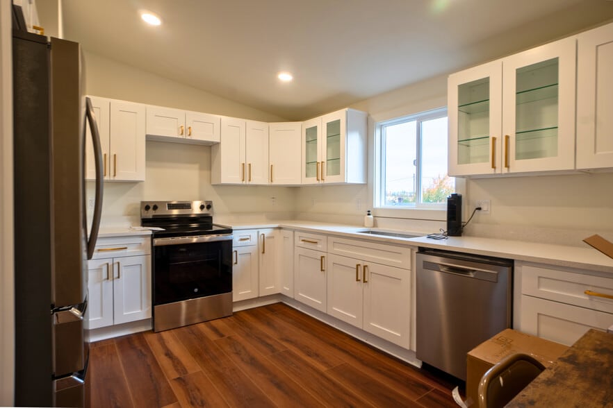 More Photos Of 1528 SE Holgate Blvd, Portland General Retail For Sale