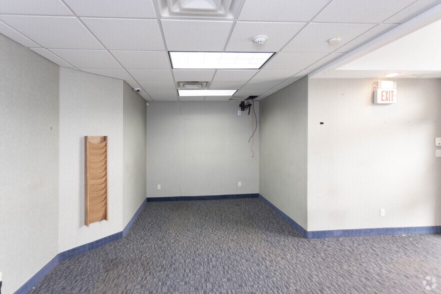 More Photos Of 55 Veterans Memorial Hwy, Commack Medical For Lease