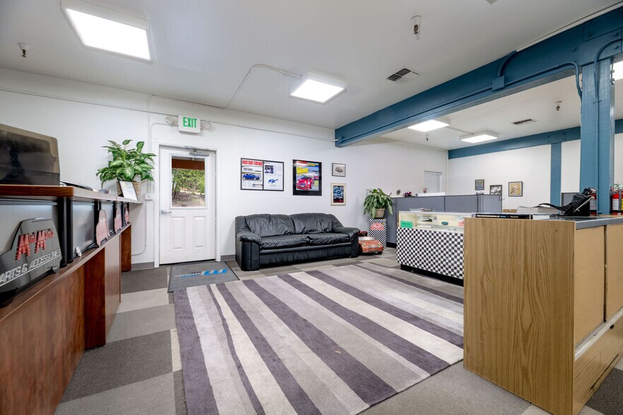 More Photos Of 870 Gold Flat Rd, Nevada City Research And Development For Sale