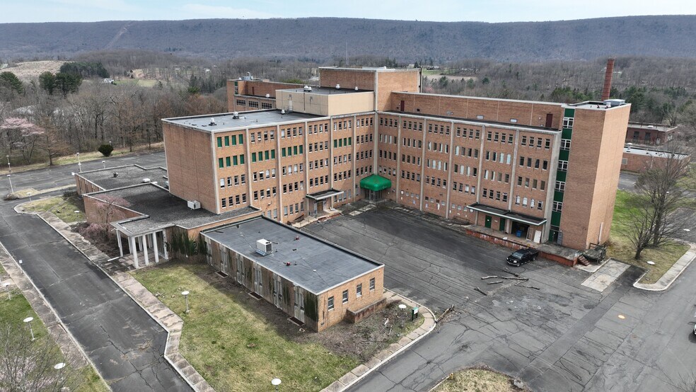 More Photos Of 101 Broad St, Ashland Hospital For Sale