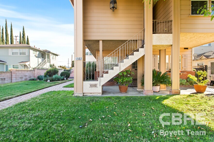 More Photos Of 6504 Woodley Ave, Van Nuys Apartments For Sale