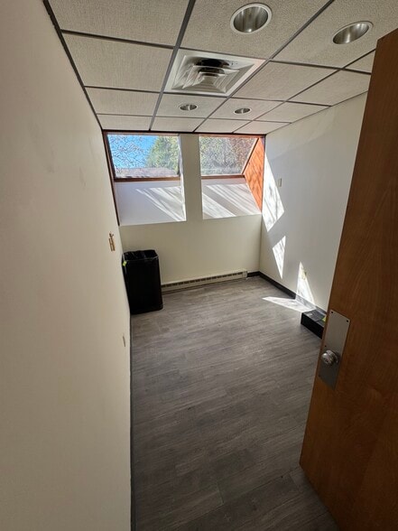 More Photos Of 397 N 9th Ave, Scranton Medical For Sale