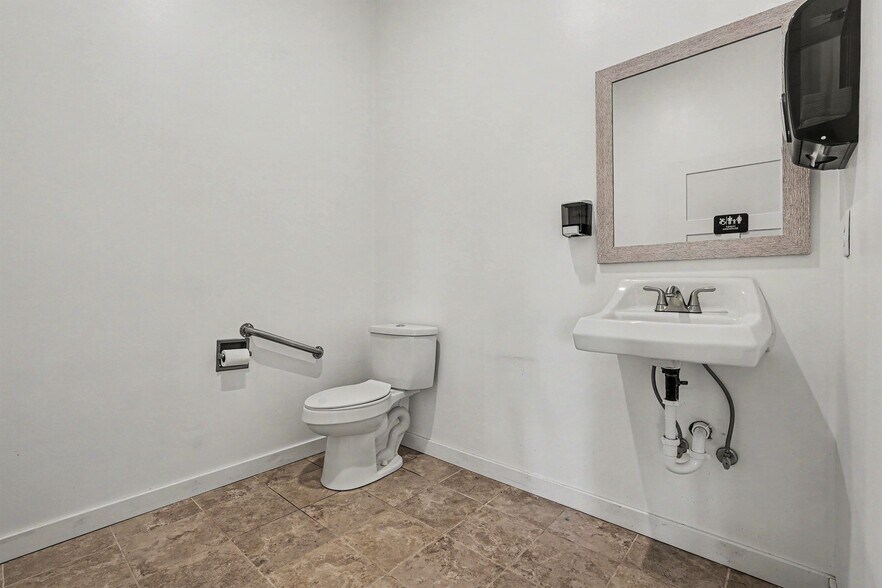 More Photos Of 495 Meadow Landing Ln, Caret Winery Vineyard For Sale