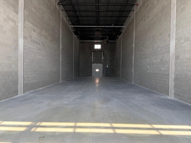 More Photos Of 95 Inspire Blvd, Brampton Warehouse For Sale