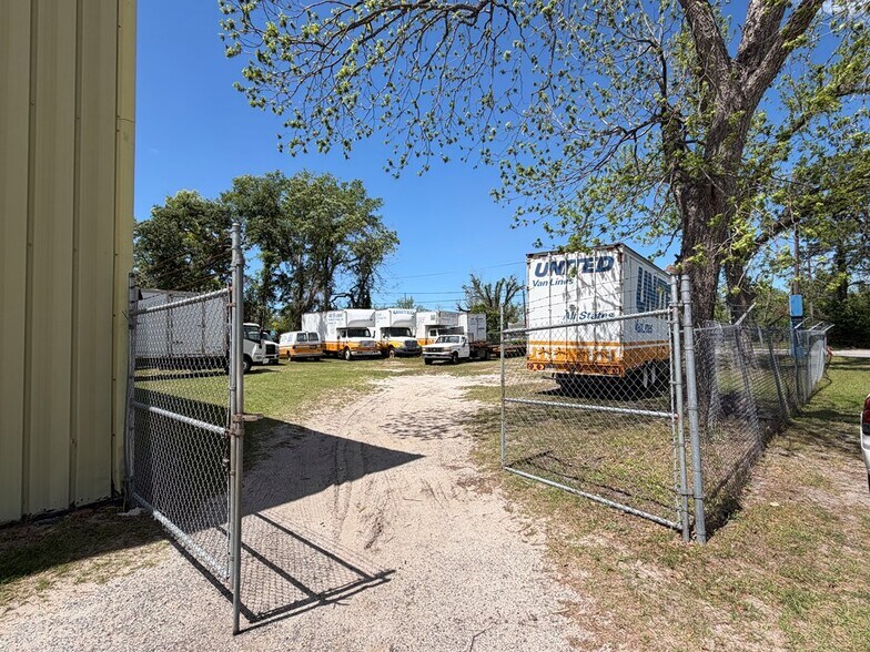 More Photos Of 1009 W Hill Ave, Valdosta Warehouse For Sale
