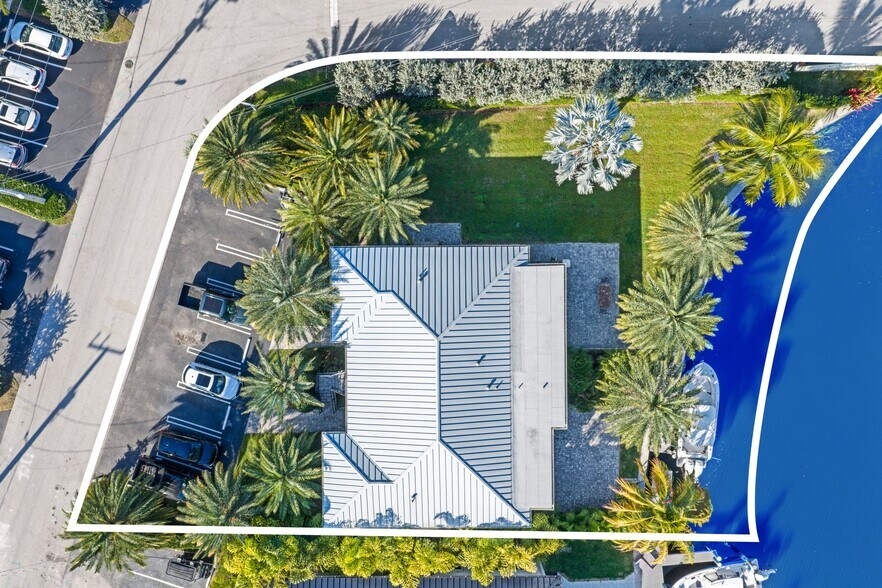 More Photos Of 830 SE 22nd Ave, Pompano Beach Apartments For Sale