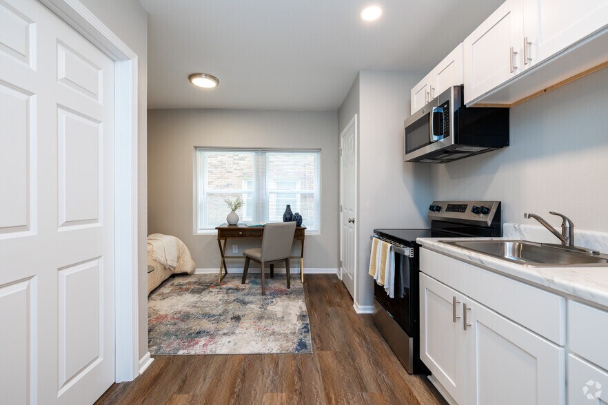 More Photos Of , Kansas City Multifamily For Sale