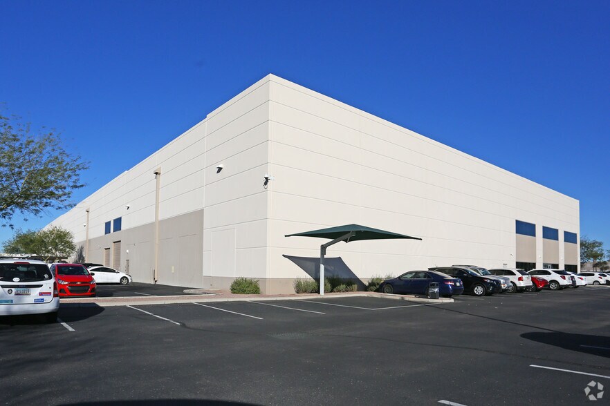 More Photos Of 4135 E Cotton Center Blvd, Phoenix Distribution For Lease