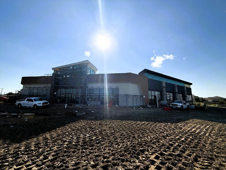 More Photos Of 7501 25th Ave, Texas City Service Station For Lease