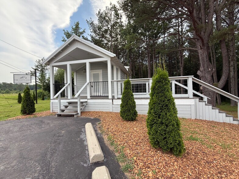 More Photos Of 10959 US-79 Hwy, Springville Dormitory For Sale