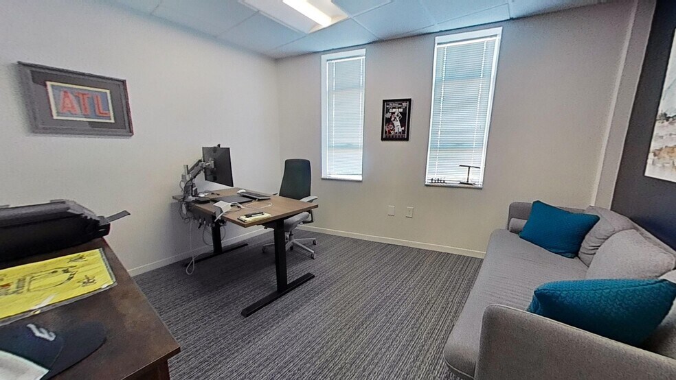 More Photos Of 125 E Trinity Pl, Decatur Office For Lease