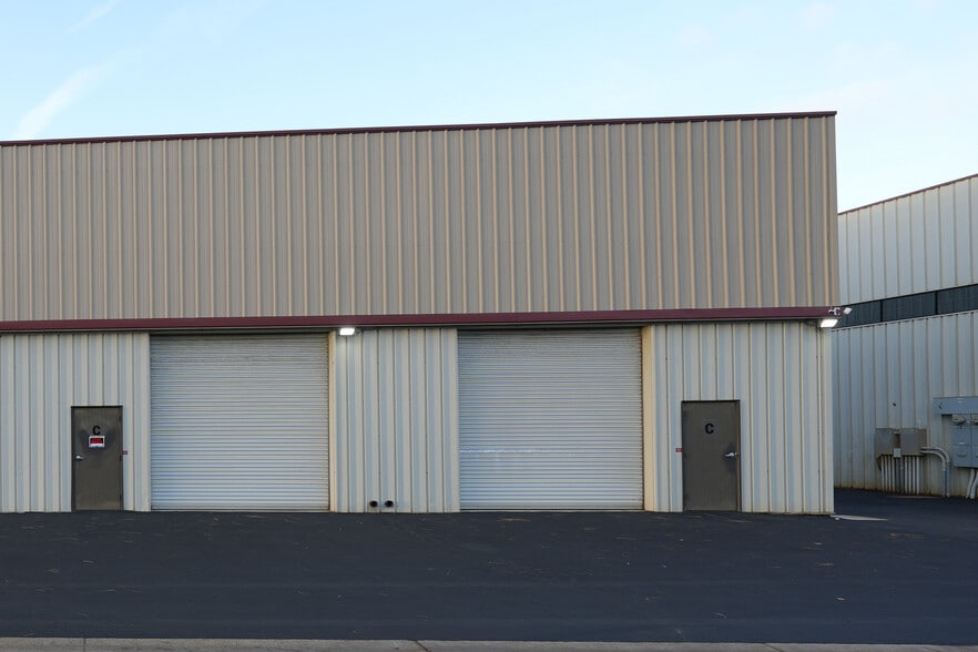 More Photos Of 974 Griffin St, Grover Beach Warehouse For Lease