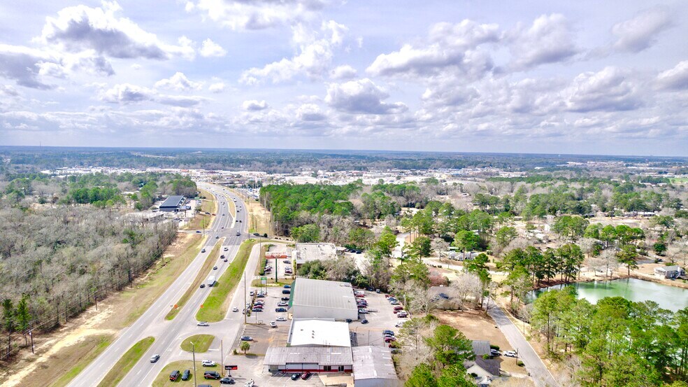 More Photos Of 3753 Ross Clark Cir, Dothan Freestanding For Sale