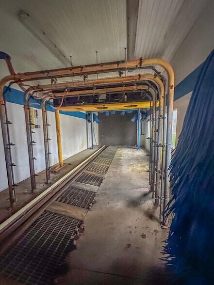 More Photos Of 4180 Sunset Blvd, Steubenville Carwash For Sale