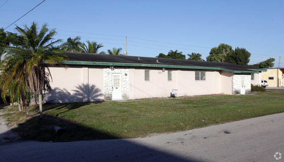 More Photos Of 50 Mildred Dr, Fort Myers Flex For Sale