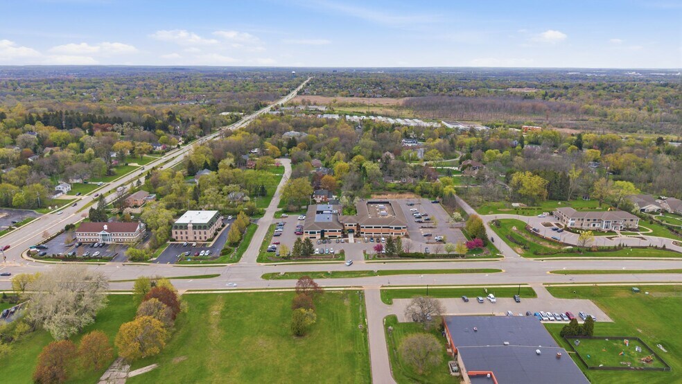 More Photos Of 17000 W North Ave, Brookfield Medical For Lease
