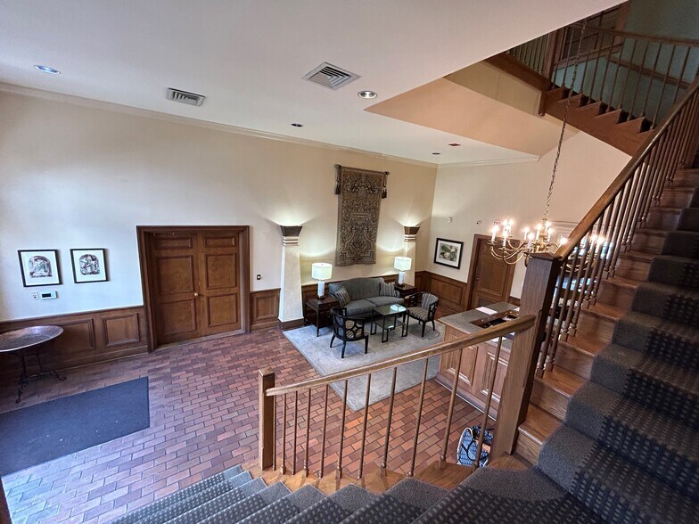 More Photos Of 829 Baronne St, New Orleans Office For Sale