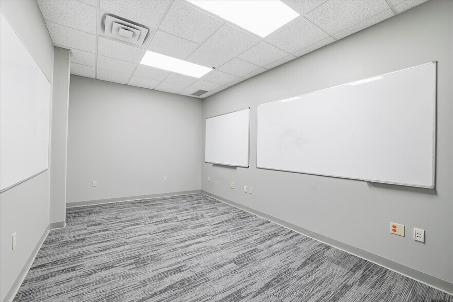 More Photos Of 2252 Killearn Center Blvd, Tallahassee Office For Lease