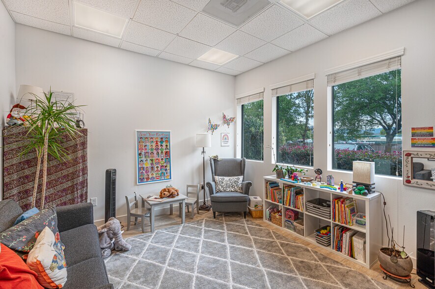 More Photos Of 4865 Old Redwood Hwy, Santa Rosa Office For Lease