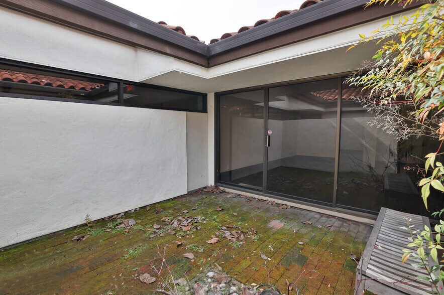 More Photos Of 2504 Samaritan Dr, San Jose Medical For Lease