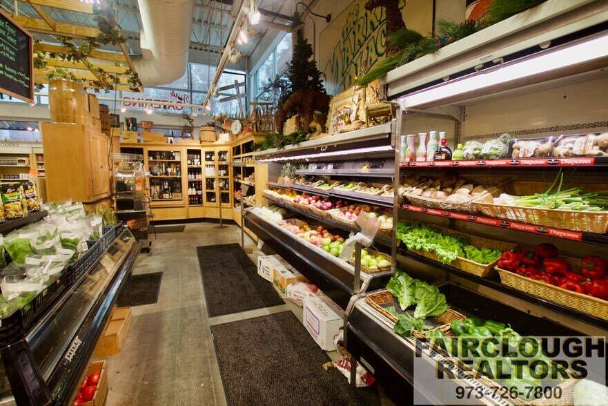 More Photos Of 182 US Highway 206, Flanders General Retail For Sale