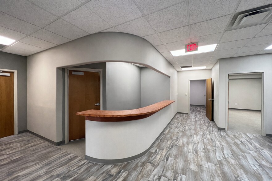 More Photos Of 37 Sandstone Cir, Jackson Medical For Lease