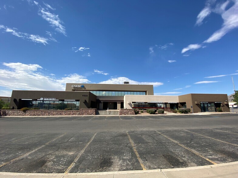 More Photos Of 7598 N Mesa St, El Paso Office For Sale