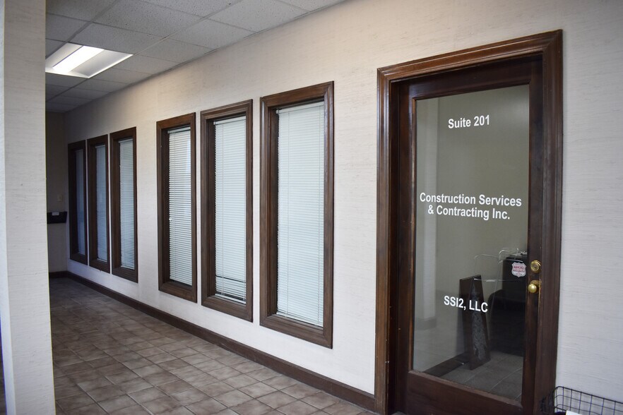 More Photos Of 511 Shepherd St, Winston-Salem Office For Lease