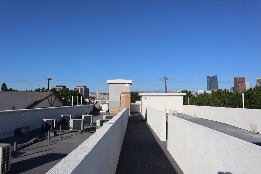 More Photos Of 1516 W 12th Pl, Los Angeles Apartments For Sale