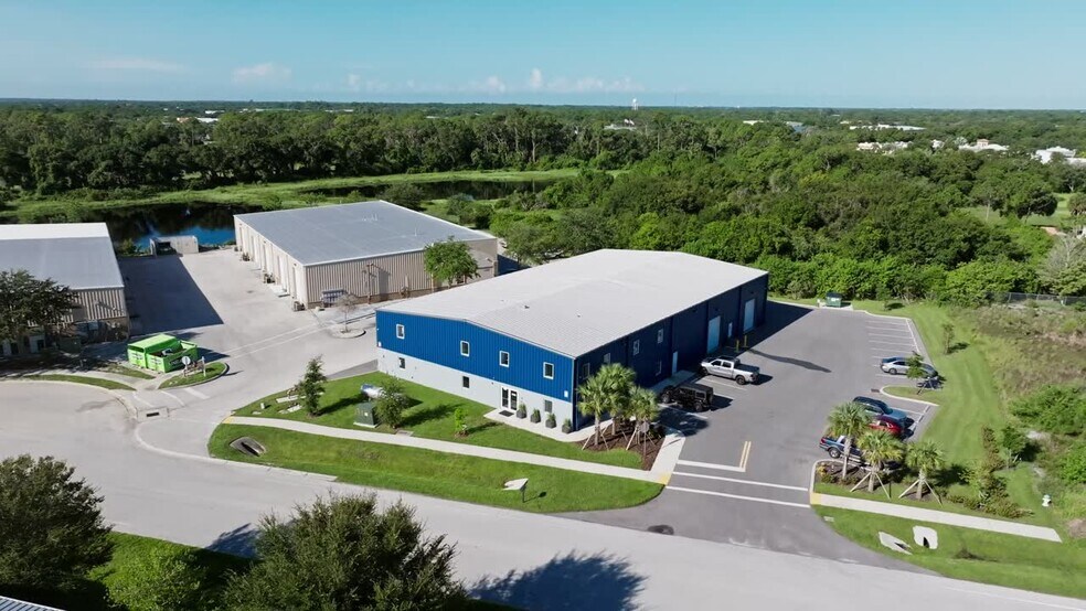 More Photos Of 8280 Consumer Ct, Sarasota Light Manufacturing For Sale