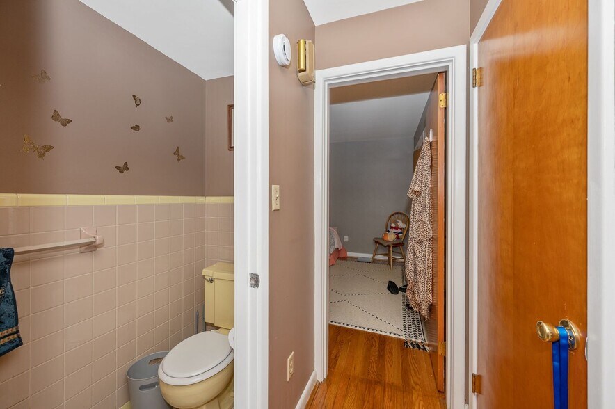 More Photos Of 2310 Van Leunen Dr, Cincinnati Multifamily For Sale