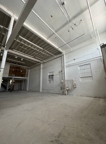 More Photos Of 4030 N Miami Ave, Miami Freestanding For Sale