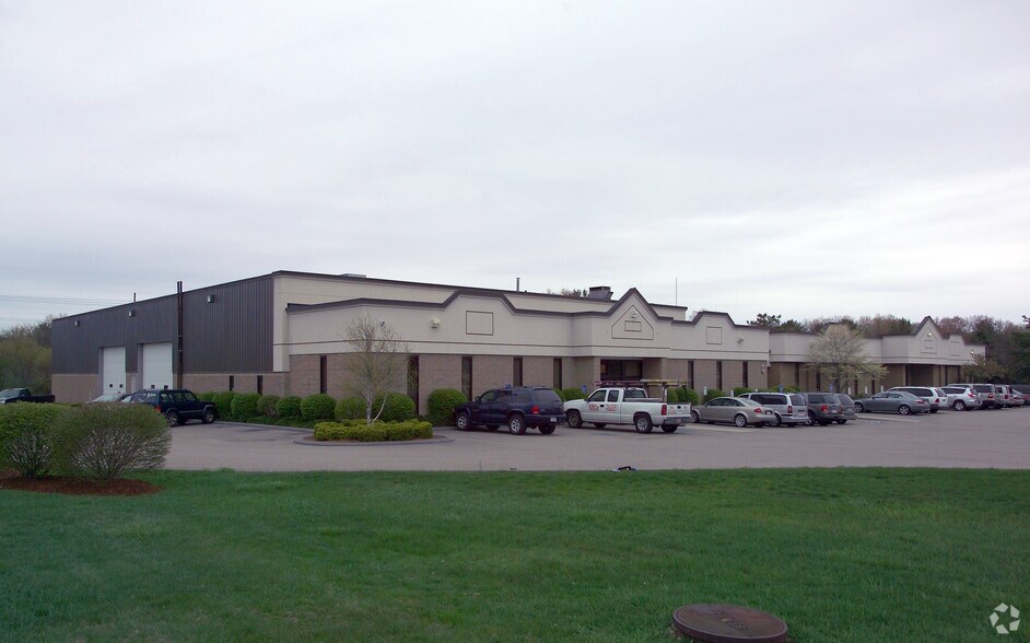 More Photos Of 500 Myles Standish Blvd, Taunton Light Manufacturing For Sale