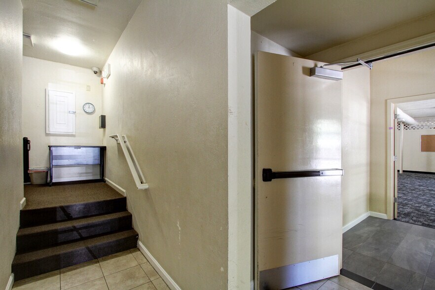 More Photos Of 714 W Main St, Grass Valley Office Residential For Sale