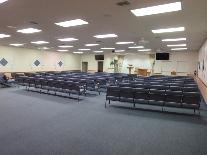 More Photos Of 11112 Barstow Rd, Lucerne Valley Religious Facility For Sale