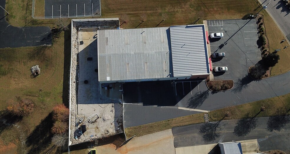 More Photos Of 2708 Wooten Blvd SW, Wilson Light Distribution For Sale