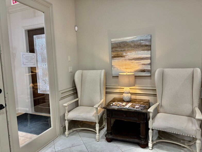 More Photos Of 3419 Cross Timbers Rd, Flower Mound Office For Sale